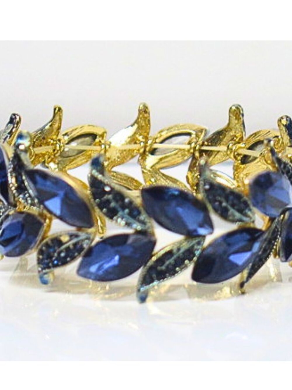 Estate Gold Tone Navy Blue Crystal Leaf Stretch Statement Bracelet - Picture 2 of 6